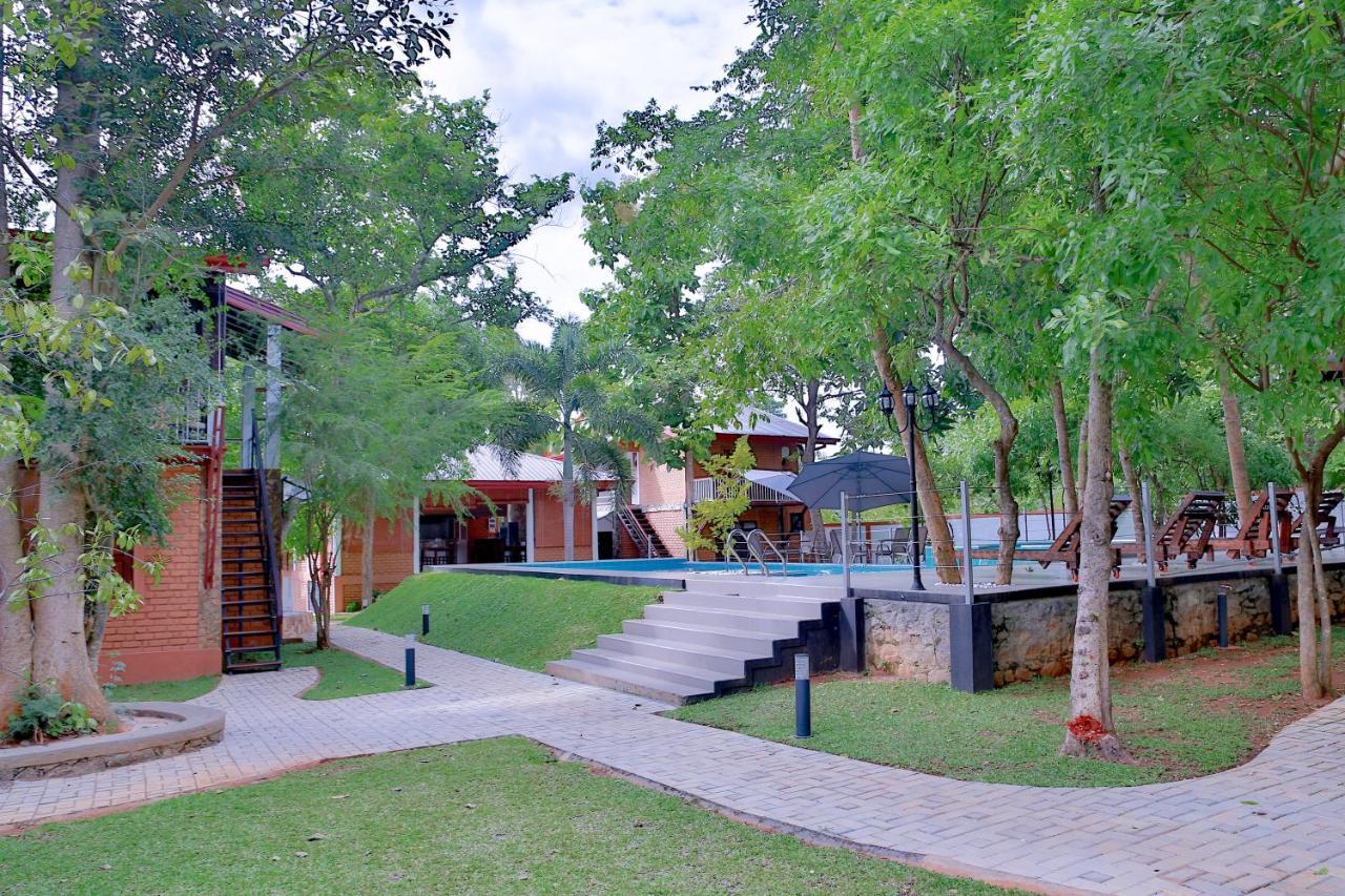 Tepraas Sigiriya Hotel ภายนอก รูปภาพ