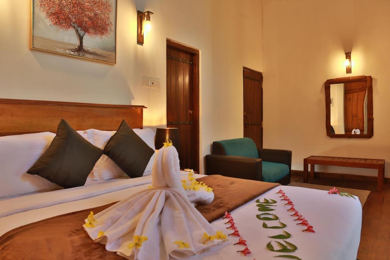 Tepraas Sigiriya Hotel ภายนอก รูปภาพ