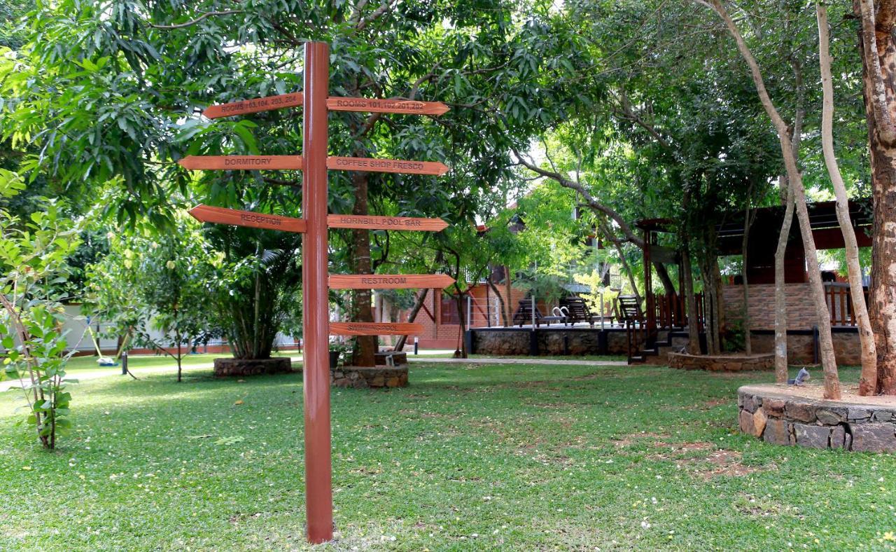 Tepraas Sigiriya Hotel ภายนอก รูปภาพ