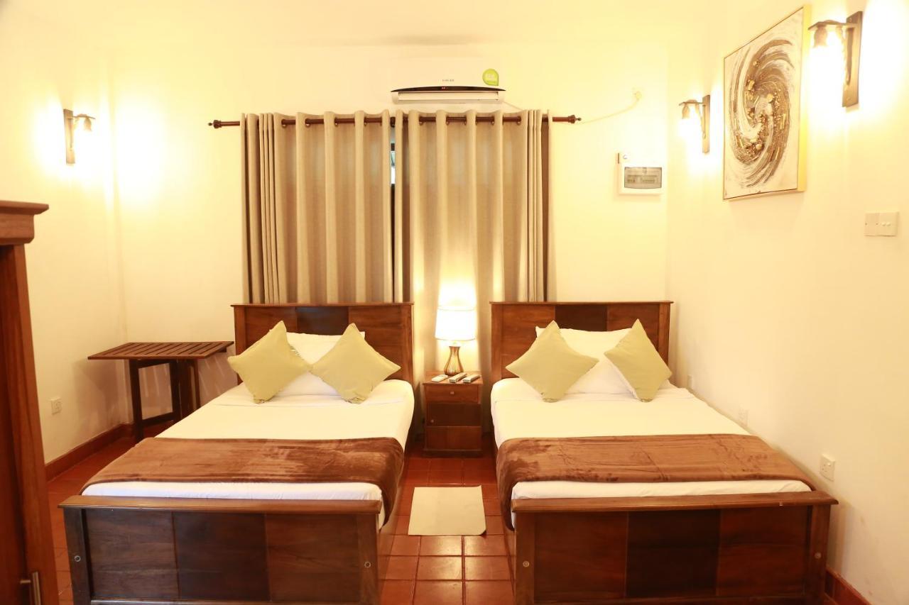 Tepraas Sigiriya Hotel ภายนอก รูปภาพ