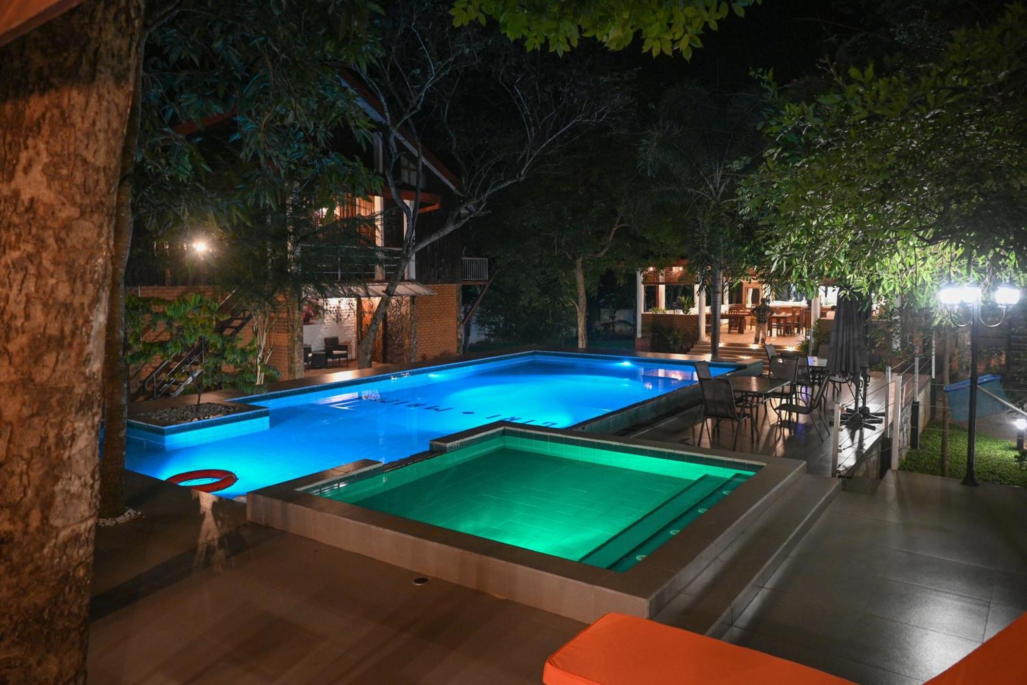 Tepraas Sigiriya Hotel ภายนอก รูปภาพ